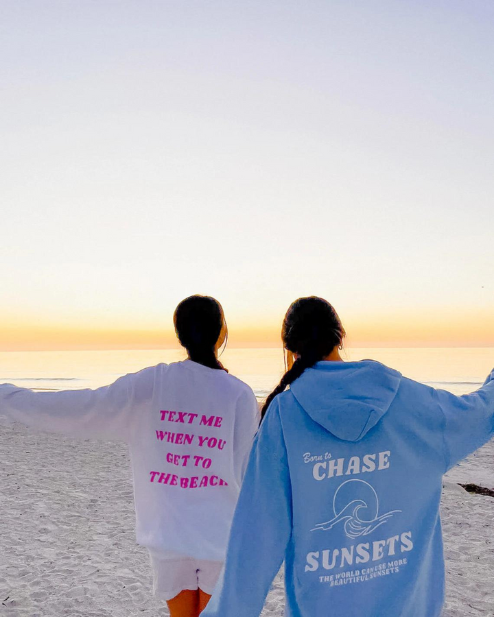 Lia Hoodie - "Born to chase the sunset"